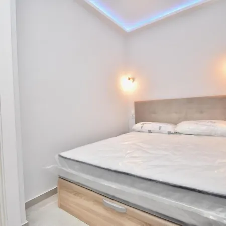 Luxury Suites Fuengirola Фуэнхирола