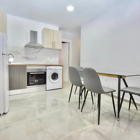 Luxury Suites Fuengirola Фуэнхирола