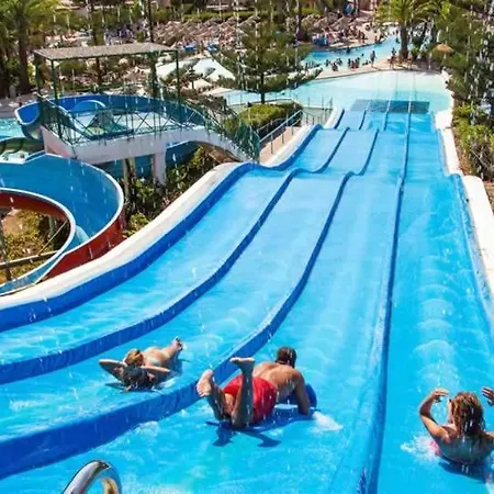 Luxury Suites Fuengirola Апартаменты *